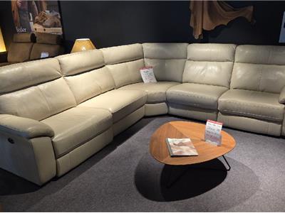 Lederland BREDA Showroommodel alena hoekbankmet 1 electr relax